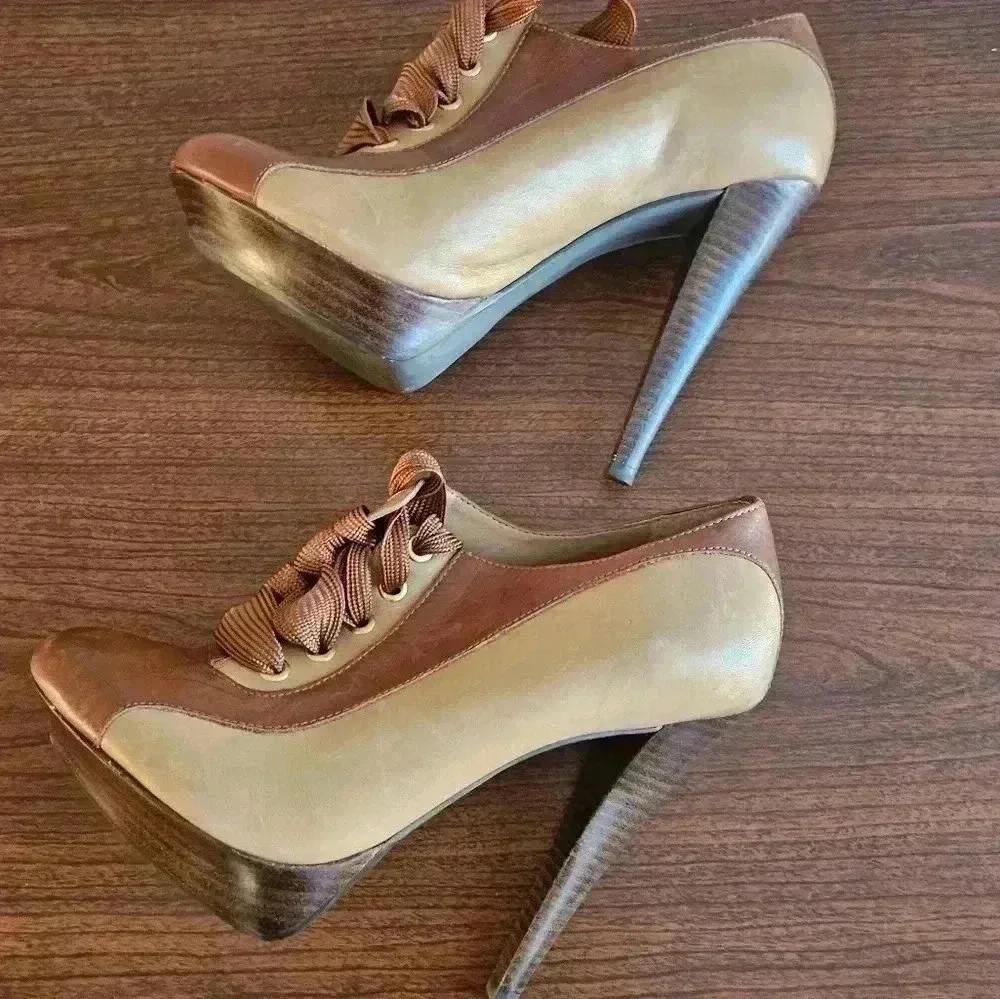 Sergio Zelcer Camel ankle lace up  Boots Size 8 EUC